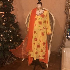 Tunic top Salwar kameez kurta saree Indian floral